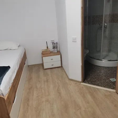 Πανσιόν Guesthouse 3*